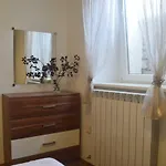 Apartment Terra, Center