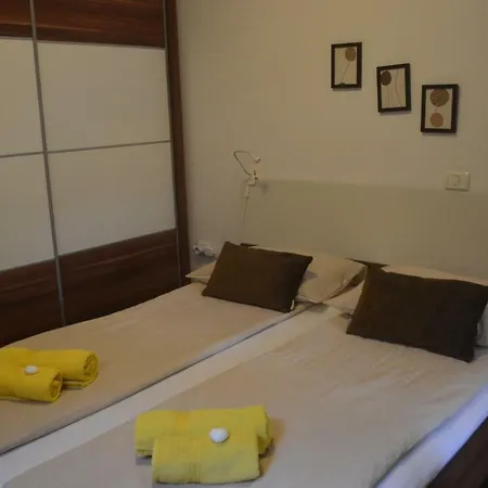 Terra, Center Apartment