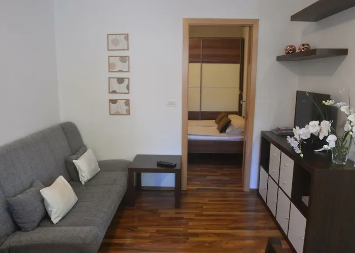 Terra, Center 科佩尔